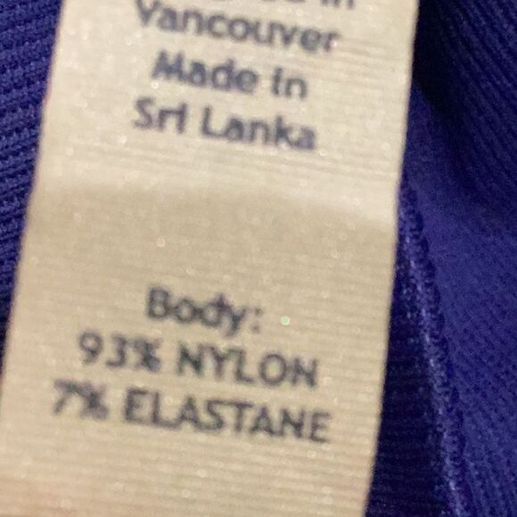 Lululemon In The Flow Crop II Sz 6 - Picture 11 of 14